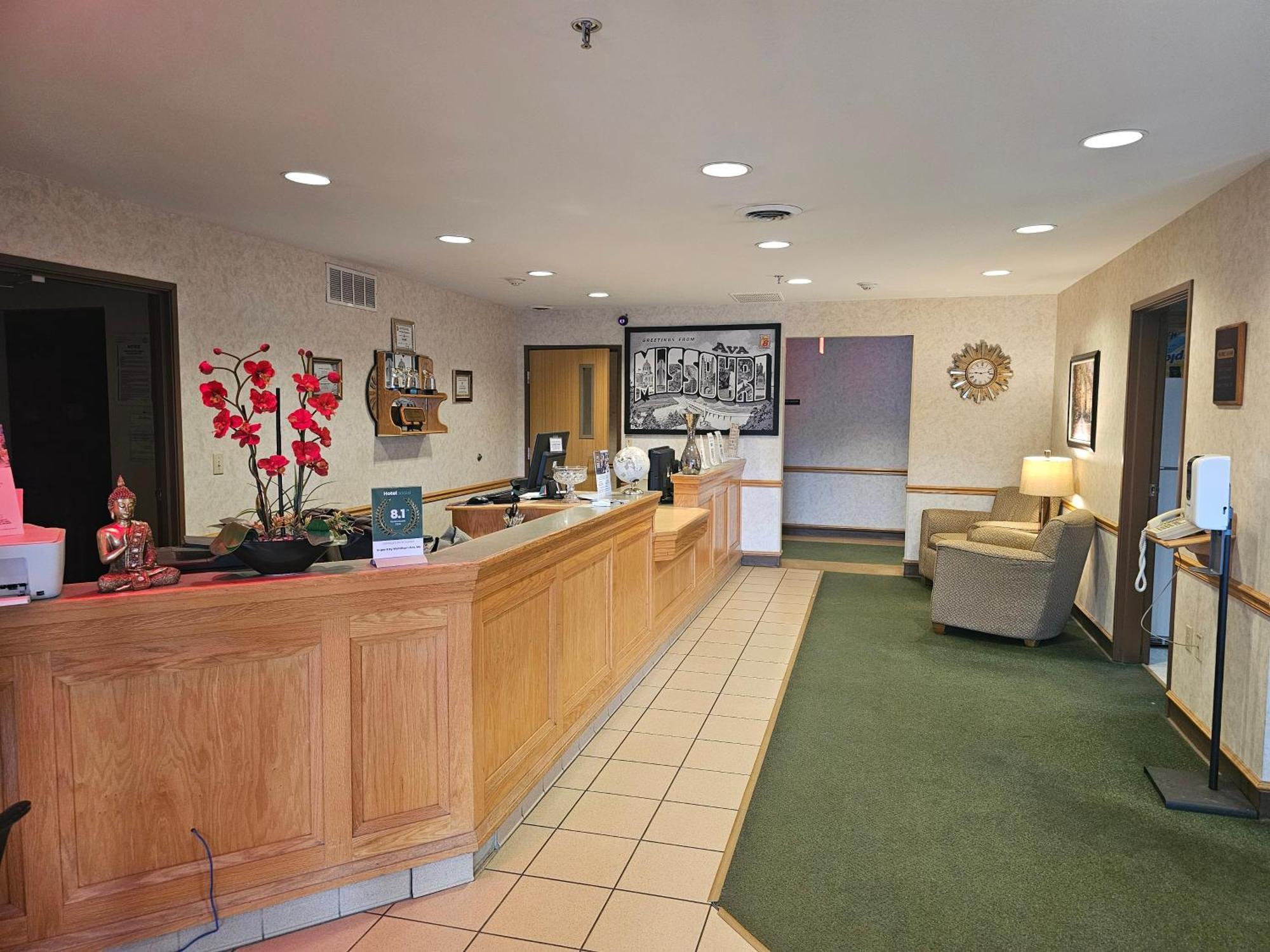 Super 8 By Wyndham Ava Motel Exterior foto